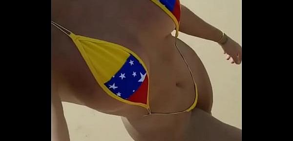  Preciosa venezolana tetona